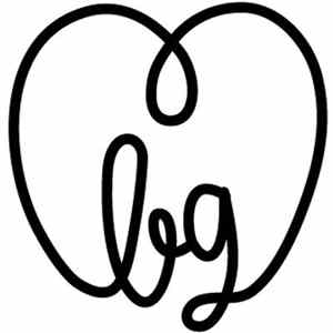 Maison Book Girl - White FLAC