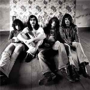 Kings Of Leon - Molly's Chambers (Live At Birmingham Academy) FLAC