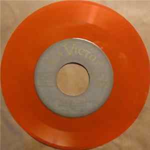 Johnny Moore's Three Blazers With Oscar Moore - Cut Off The Fat (Take Out The Bone) FLAC